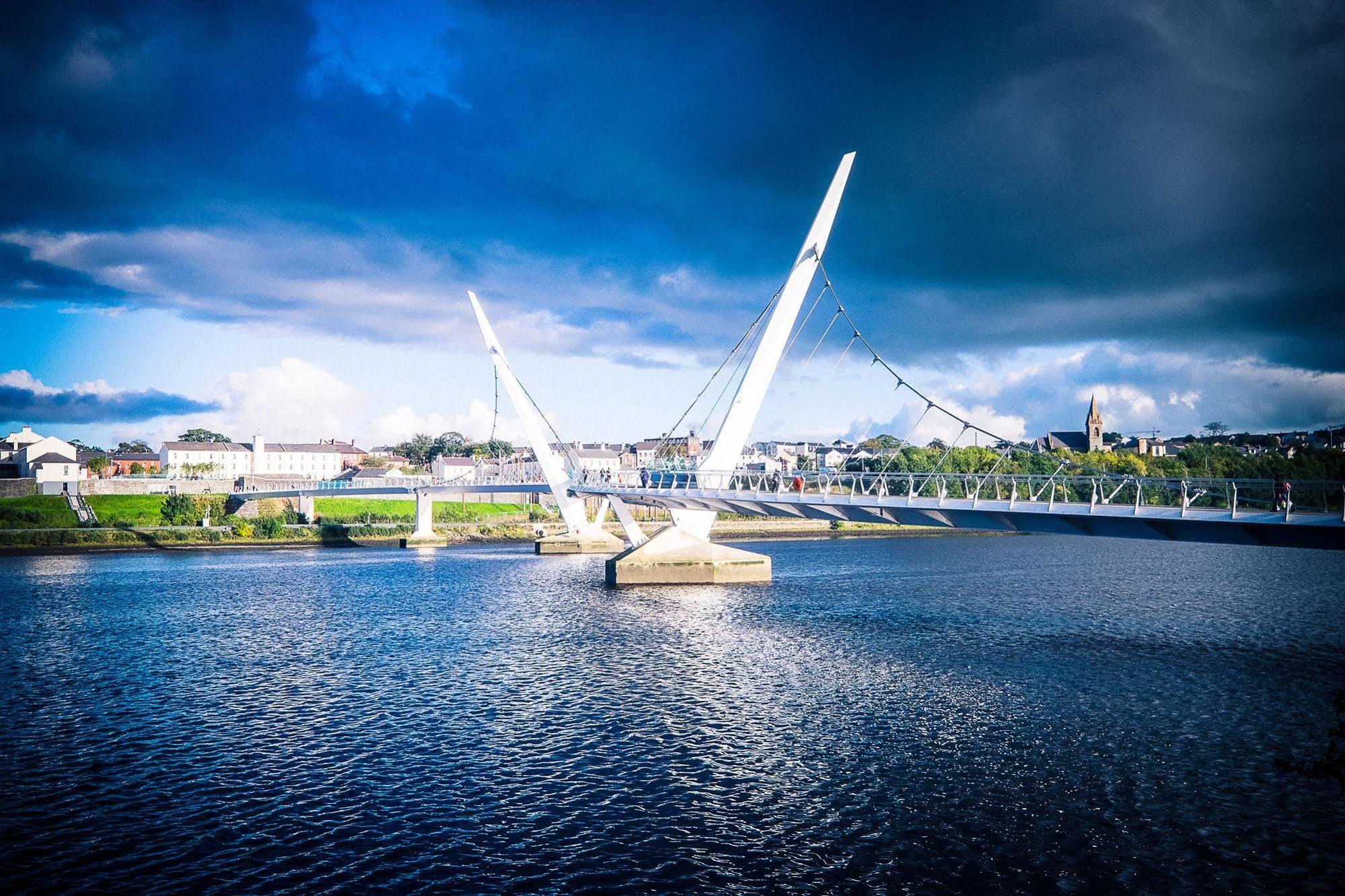 Travelodge Derry Kültér fotó